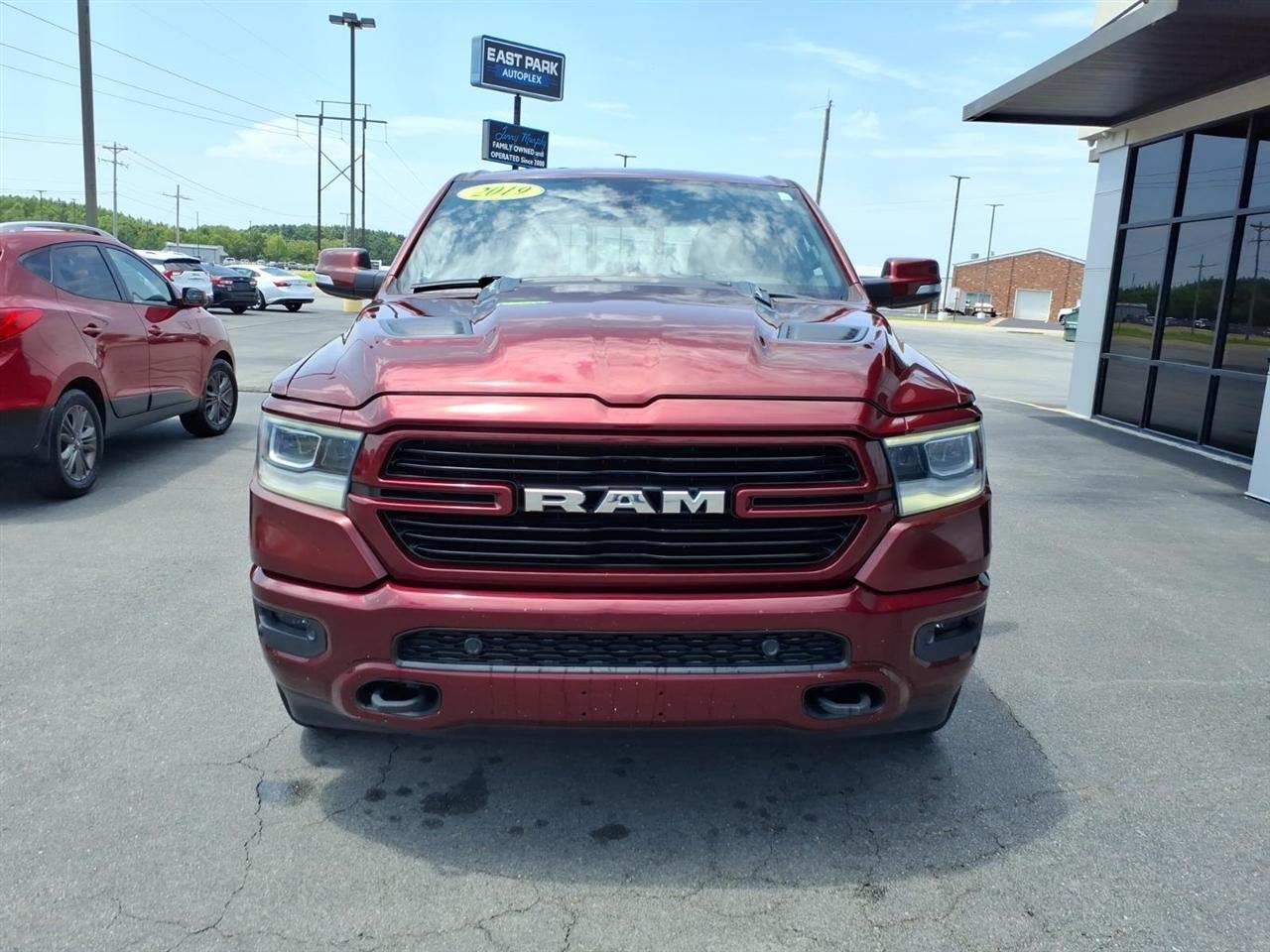 RAM 1500 Laramie 4x4 Crew Cab 5'7" Box 2019