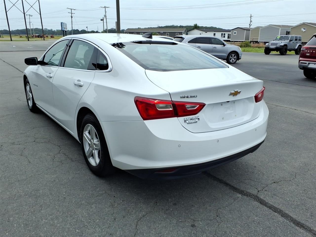 Chevrolet Malibu 4dr Sdn LS w/1FL 2022
