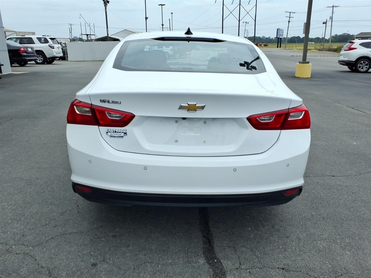 Chevrolet Malibu 4dr Sdn LS w/1FL 2022