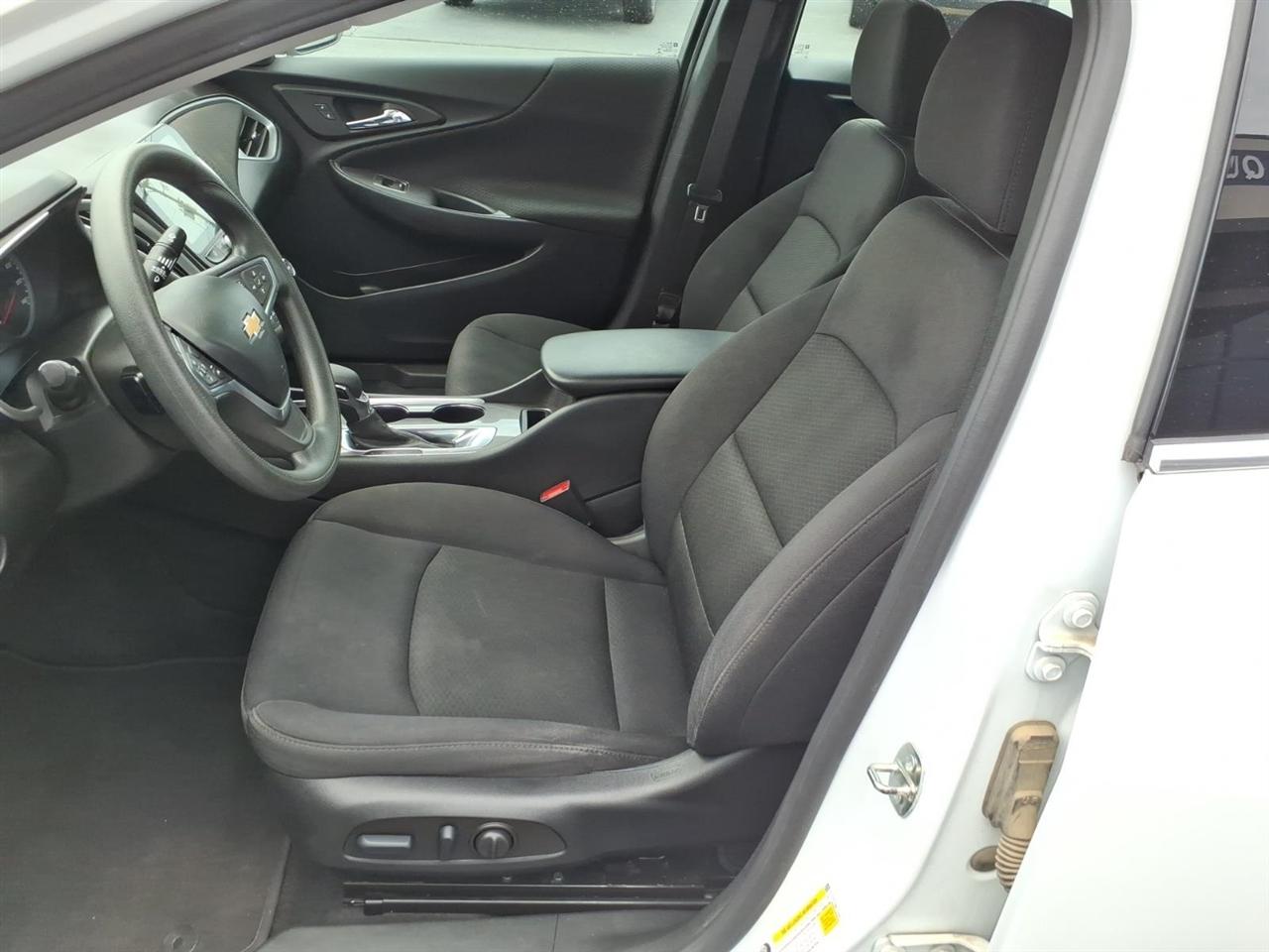 Chevrolet Malibu 4dr Sdn LS w/1FL 2022