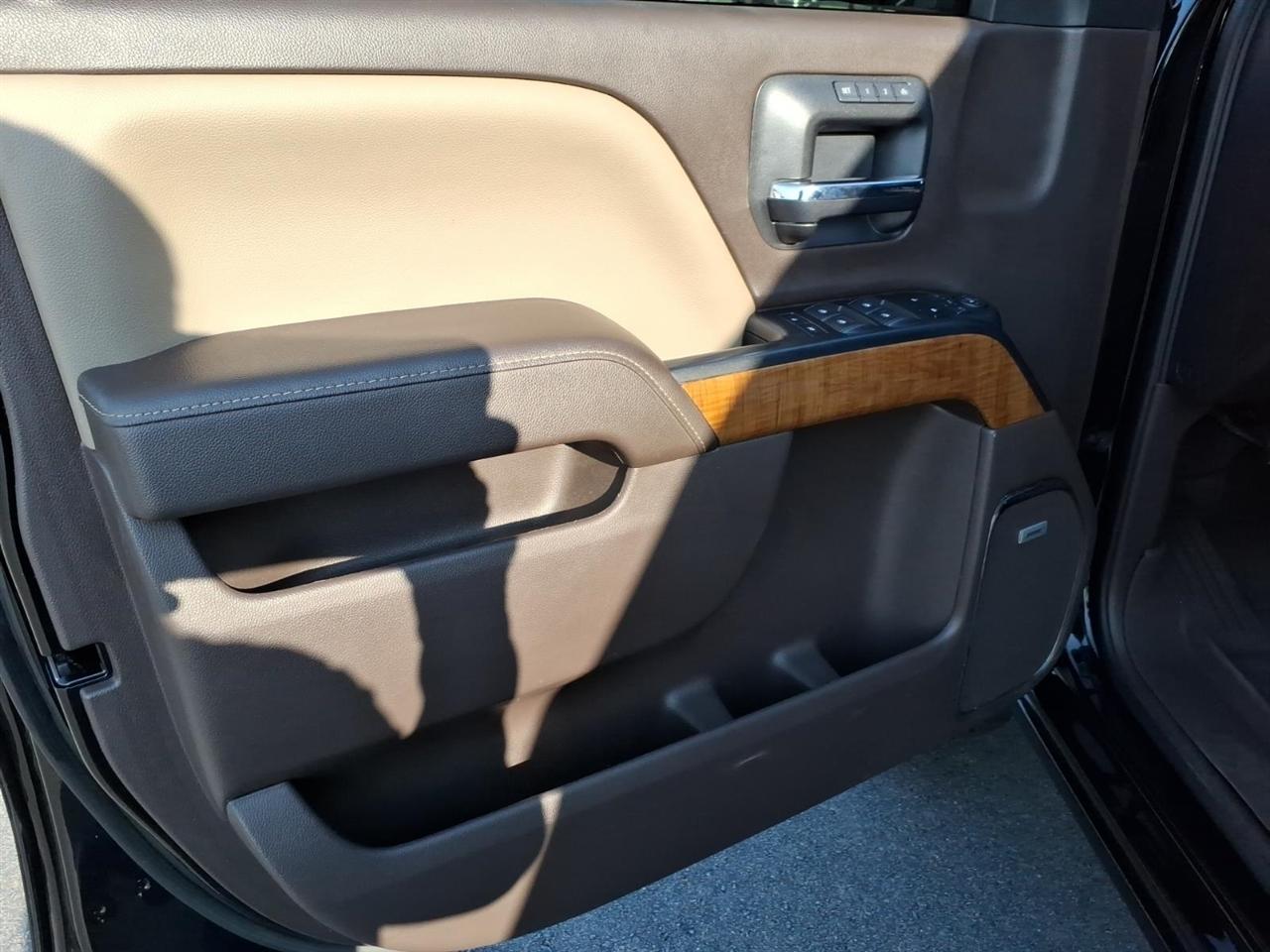 GMC Sierra 1500 4WD Crew Cab 143.5" SLT 2018