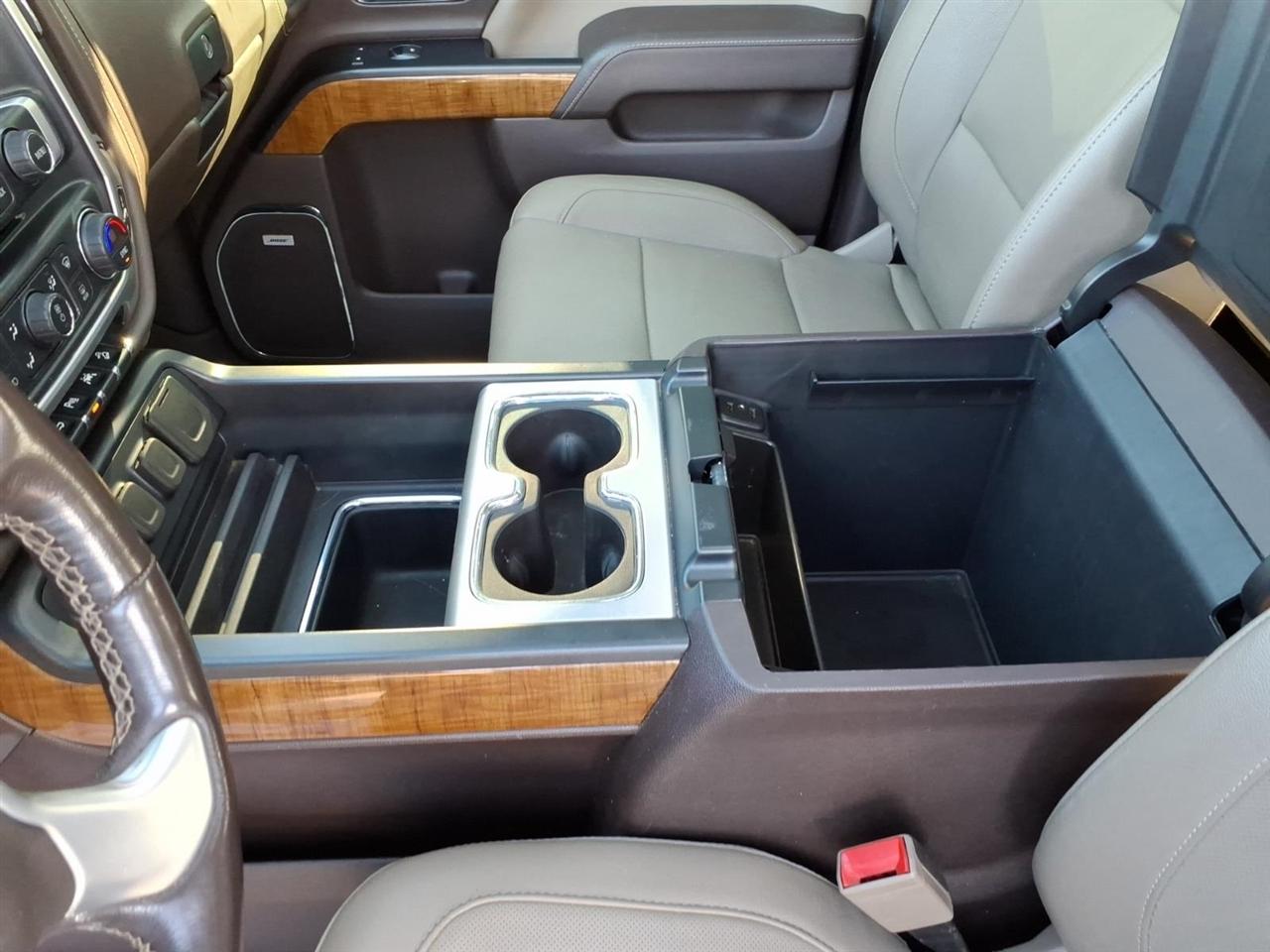 GMC Sierra 1500 4WD Crew Cab 143.5" SLT 2018