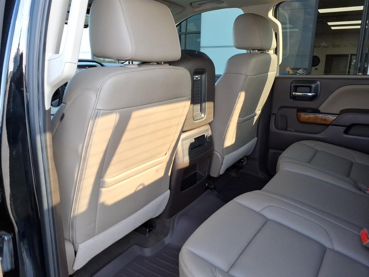 GMC Sierra 1500 4WD Crew Cab 143.5" SLT 2018