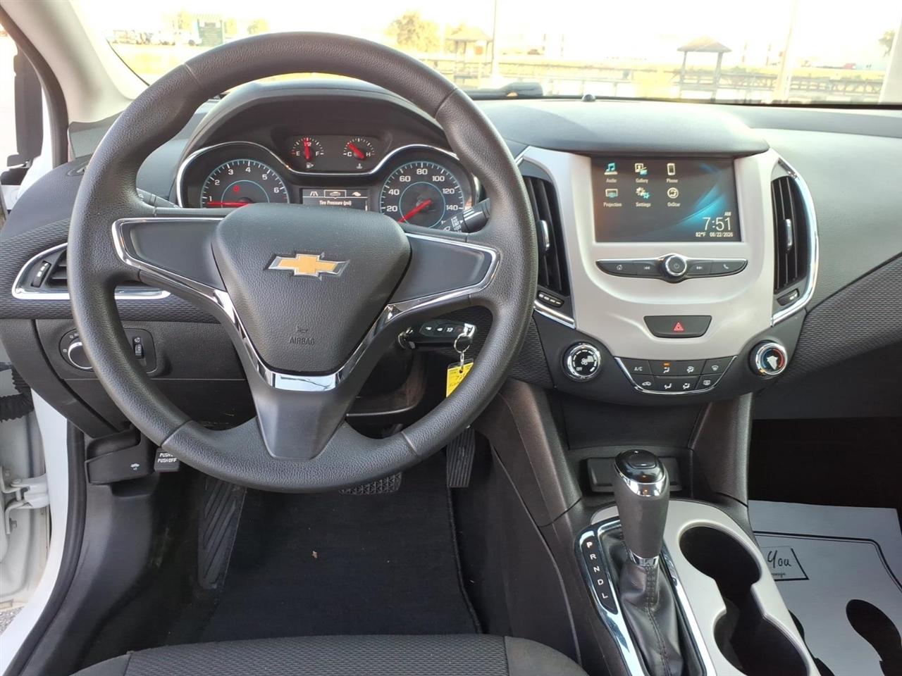 Chevrolet Cruze 4dr Sdn 1.4L LS w/1SB 2017