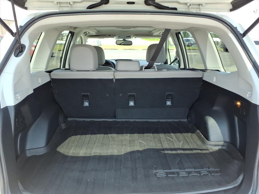 Subaru Forester 4dr CVT 2.5i Limited PZEV 2015