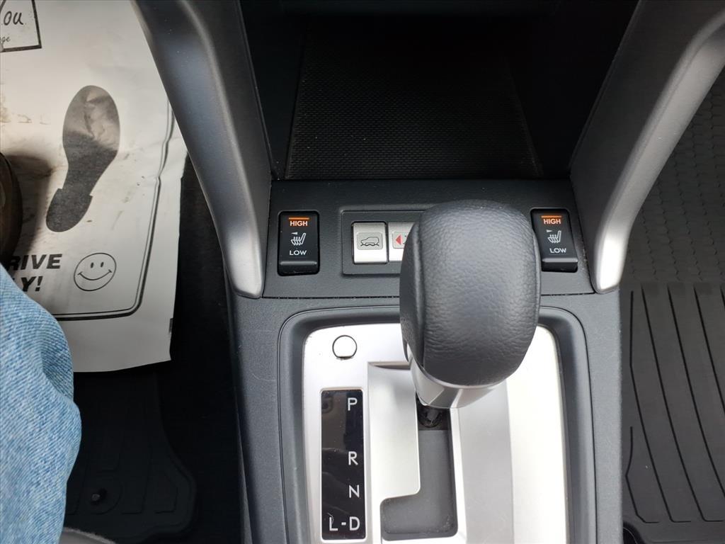 Subaru Forester 4dr CVT 2.5i Limited PZEV 2015