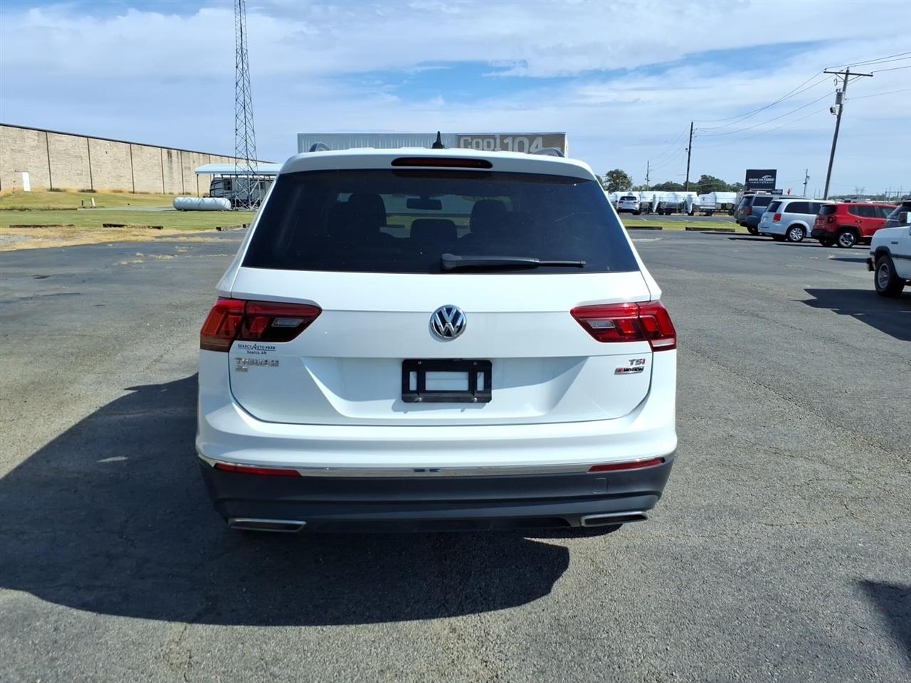 Volkswagen Tiguan 2.0T SEL 4MOTION 2018