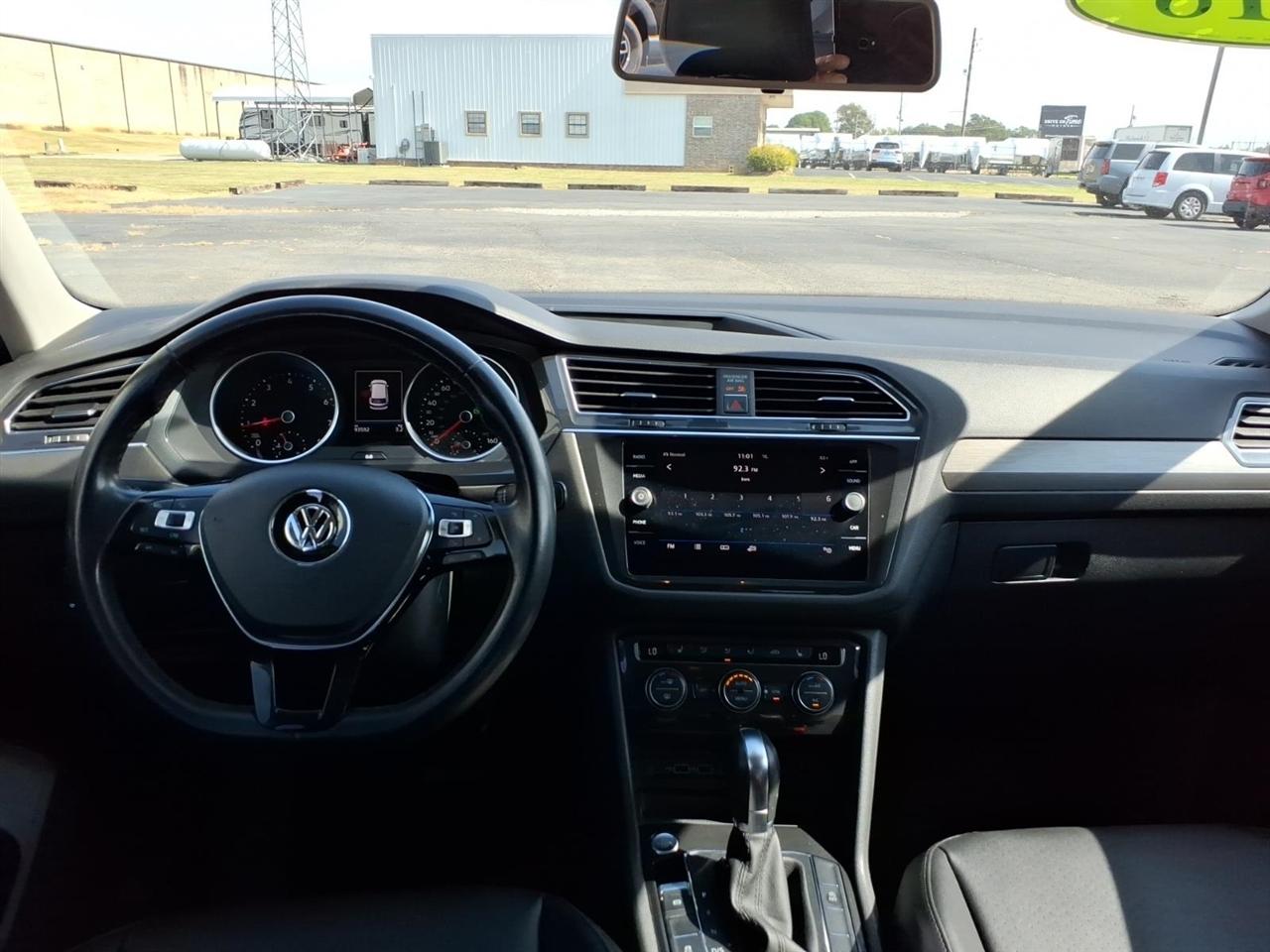 Volkswagen Tiguan 2.0T SEL 4MOTION 2018
