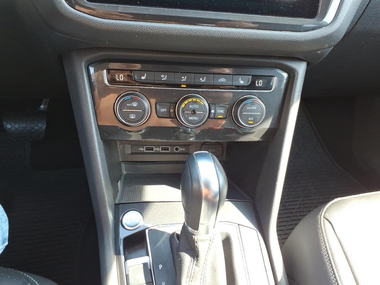 Volkswagen Tiguan 2.0T SEL 4MOTION 2018