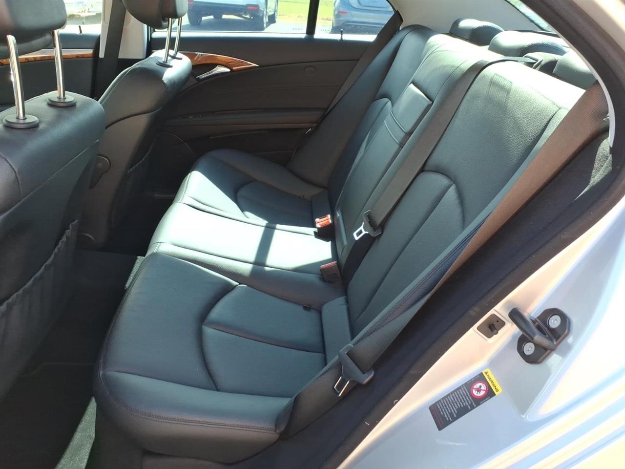 Mercedes-Benz E-Class 4dr Sdn Sport 3.5L RWD 2008