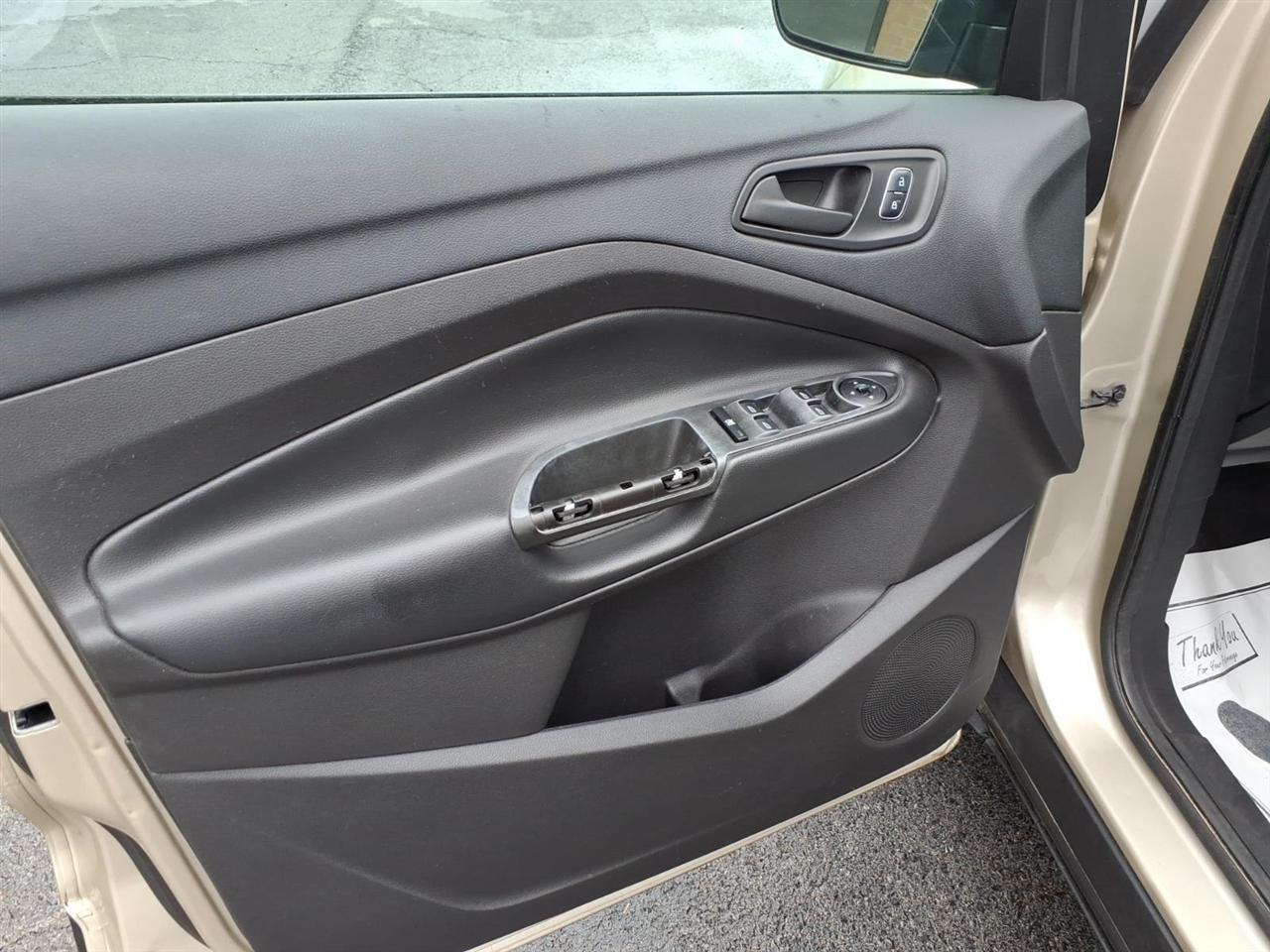 Ford Escape S FWD 2018