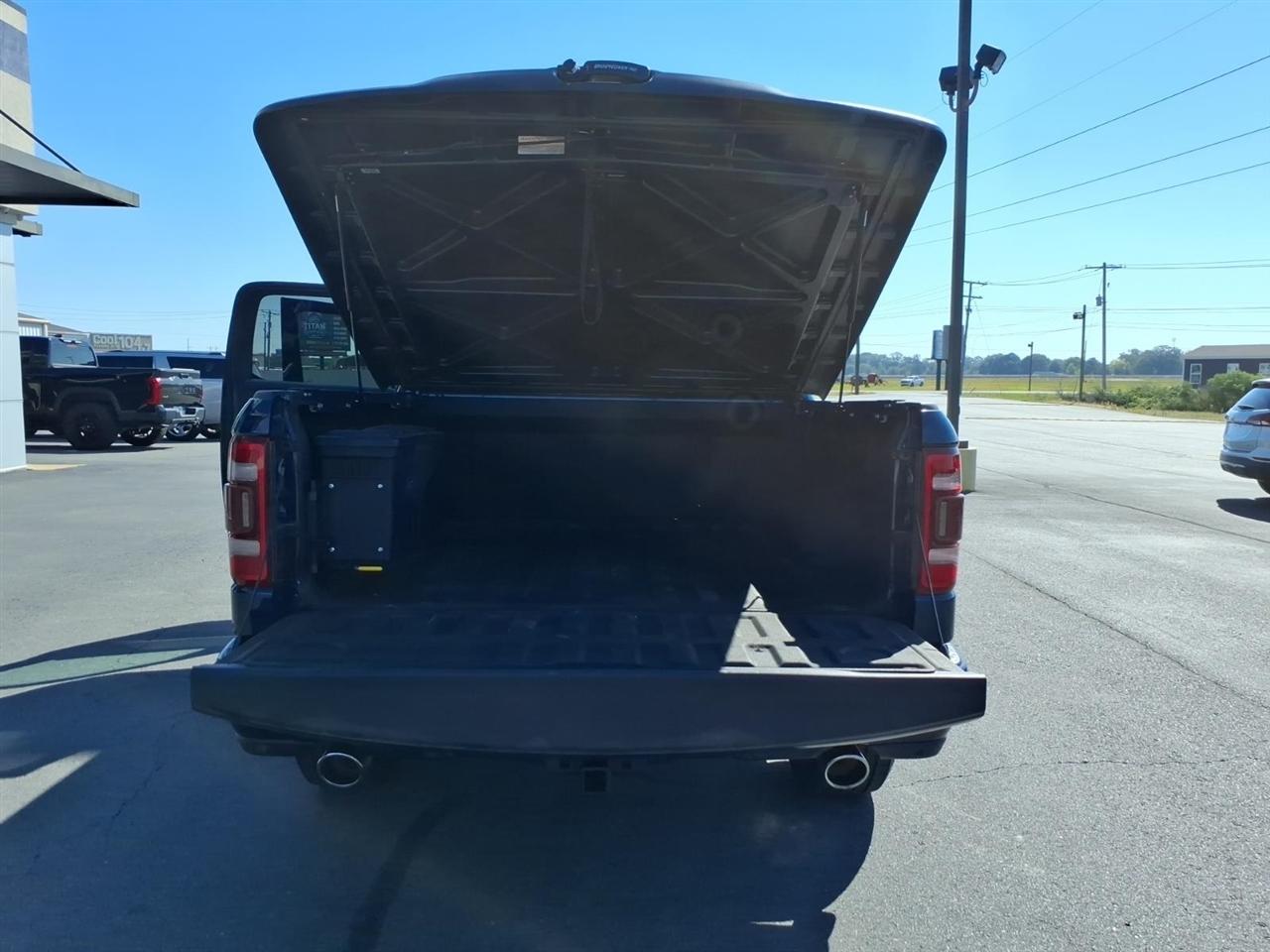 RAM 1500 Big Horn/Lone Star 4x4 Crew Cab 5'7" Box 2019