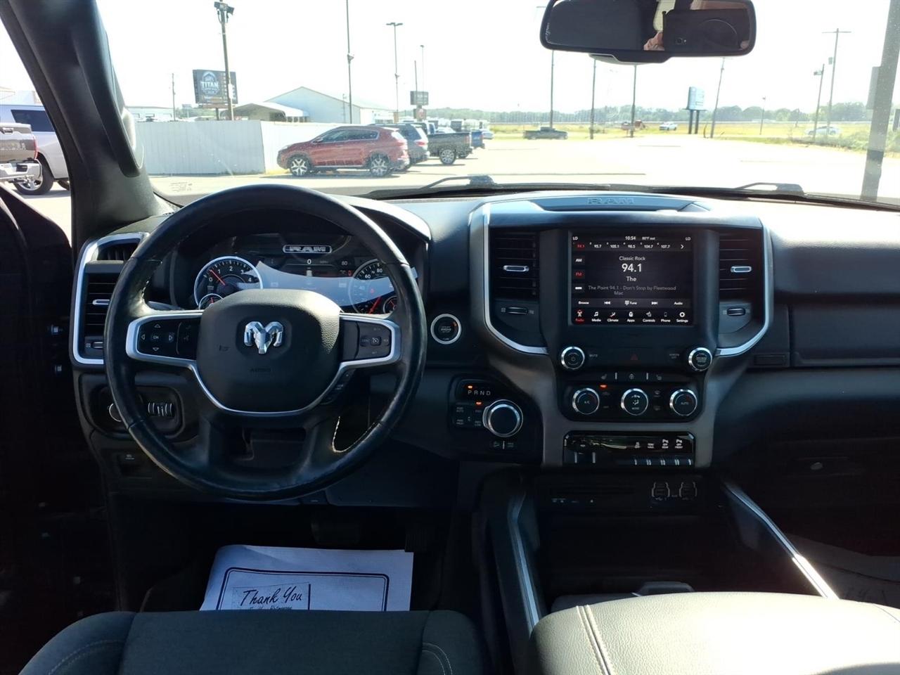 RAM 1500 Big Horn/Lone Star 4x4 Crew Cab 5'7" Box 2019