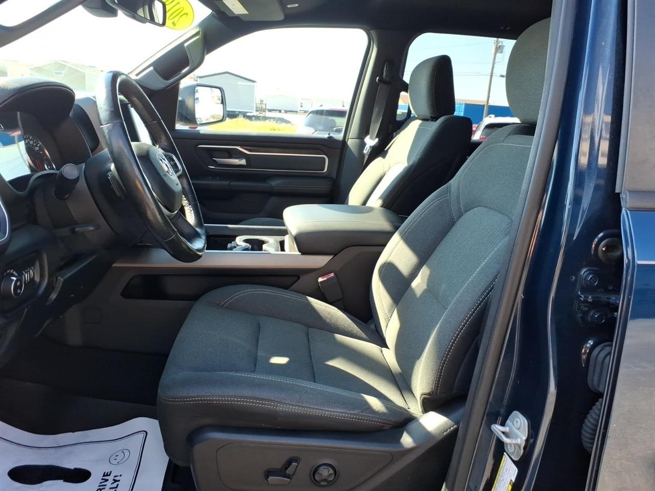 RAM 1500 Big Horn/Lone Star 4x4 Crew Cab 5'7" Box 2019