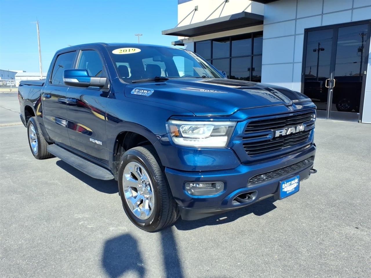RAM 1500 Big Horn/Lone Star 4x4 Crew Cab 5'7" Box 2019