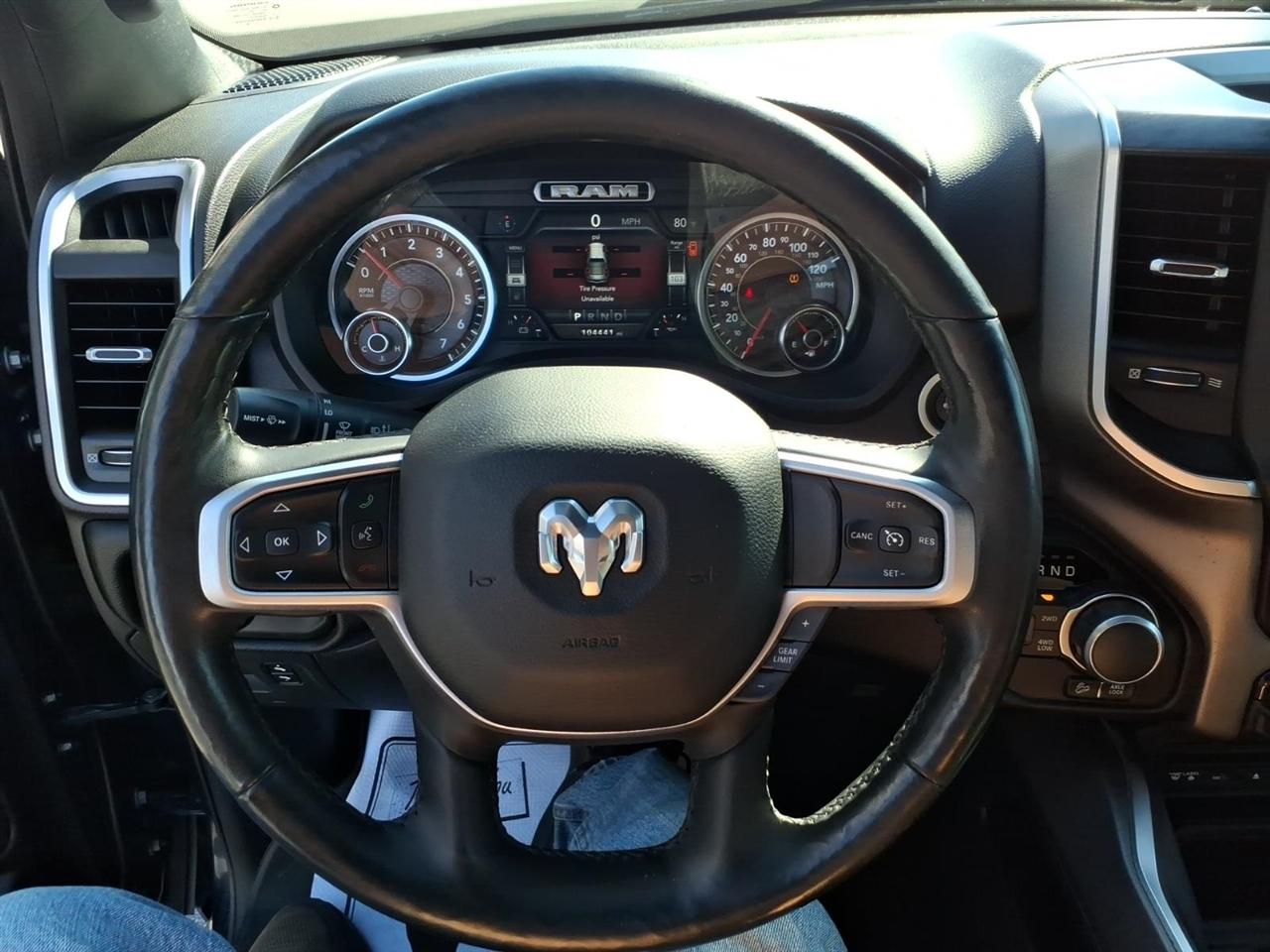 RAM 1500 Big Horn/Lone Star 4x4 Crew Cab 5'7" Box 2019