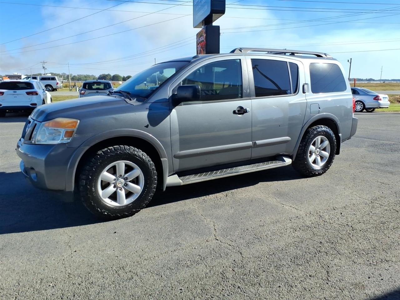 Nissan Armada 2WD 4dr SV 2013