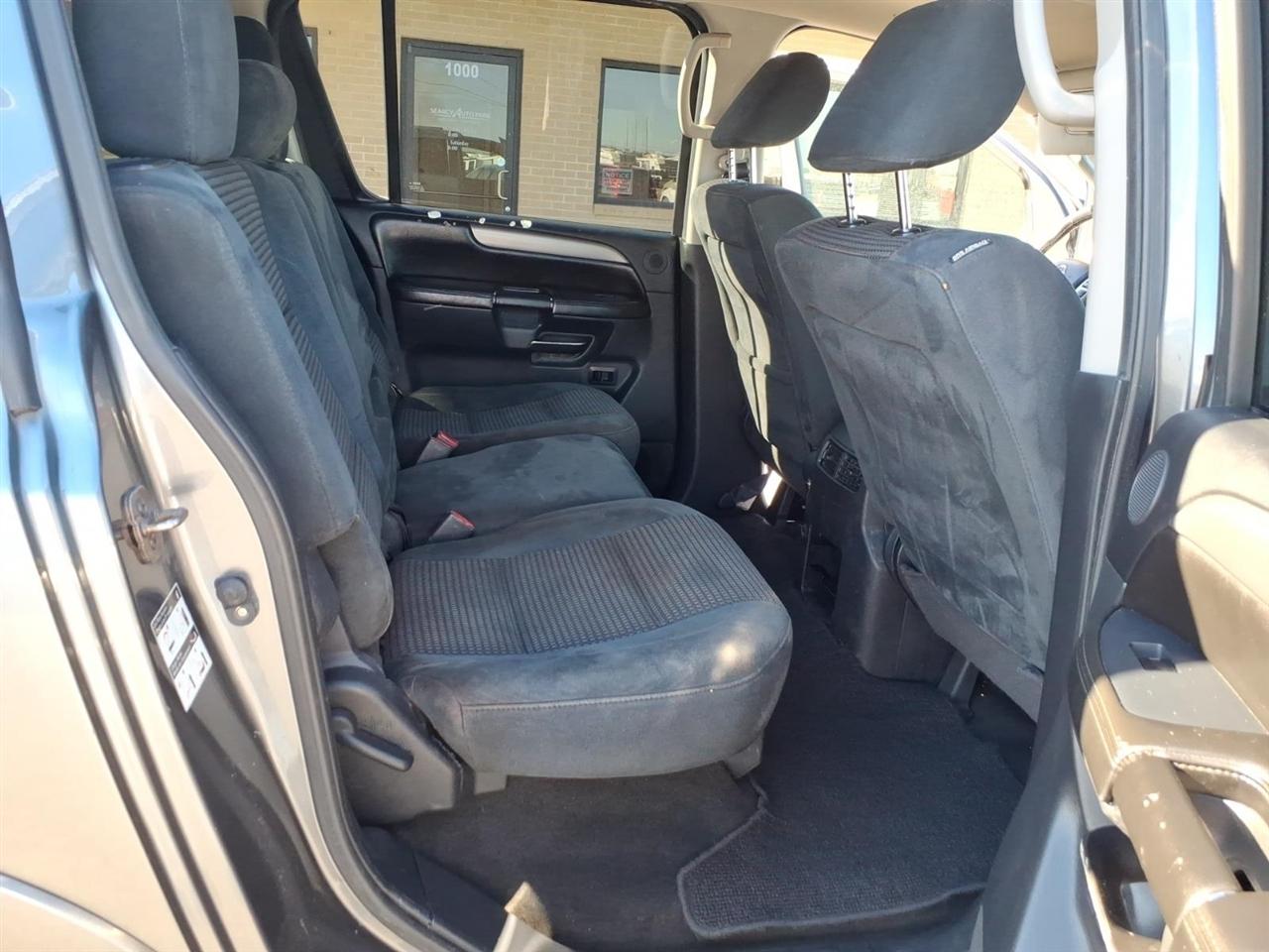 Nissan Armada 2WD 4dr SV 2013
