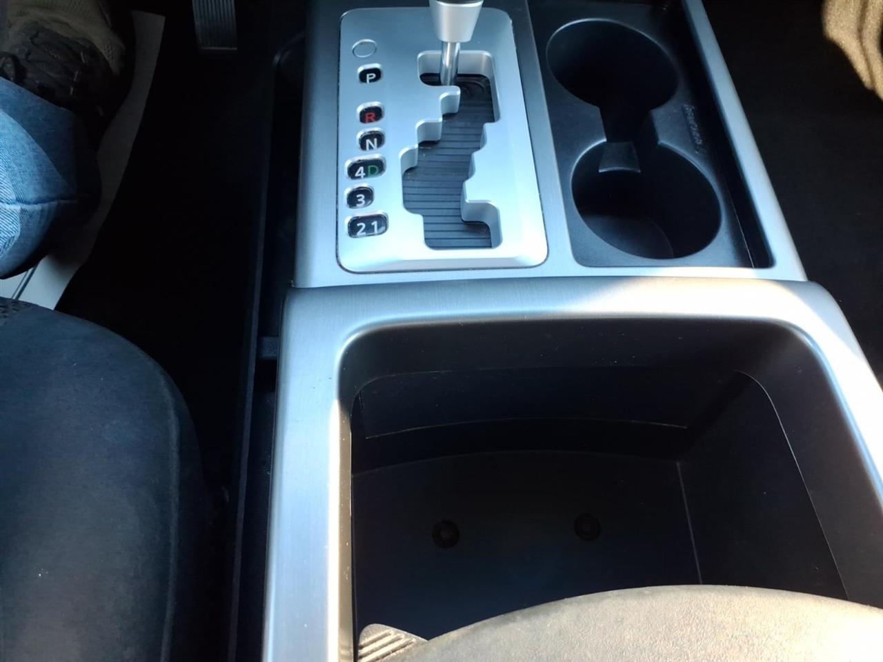 Nissan Armada 2WD 4dr SV 2013