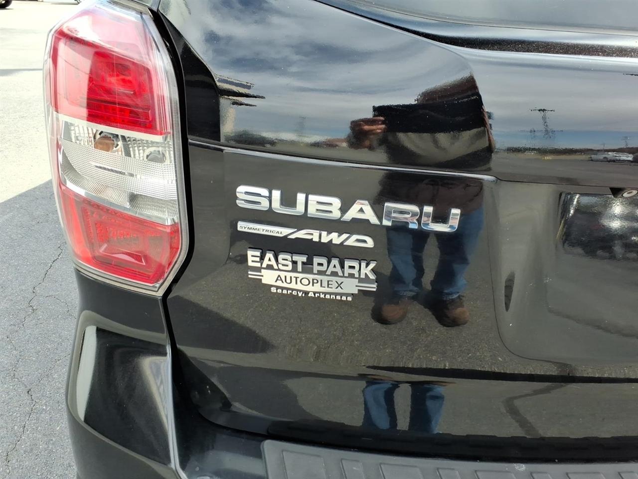 Subaru Forester 4dr CVT 2.5i Limited PZEV 2015