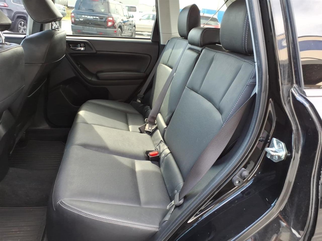 Subaru Forester 4dr CVT 2.5i Limited PZEV 2015