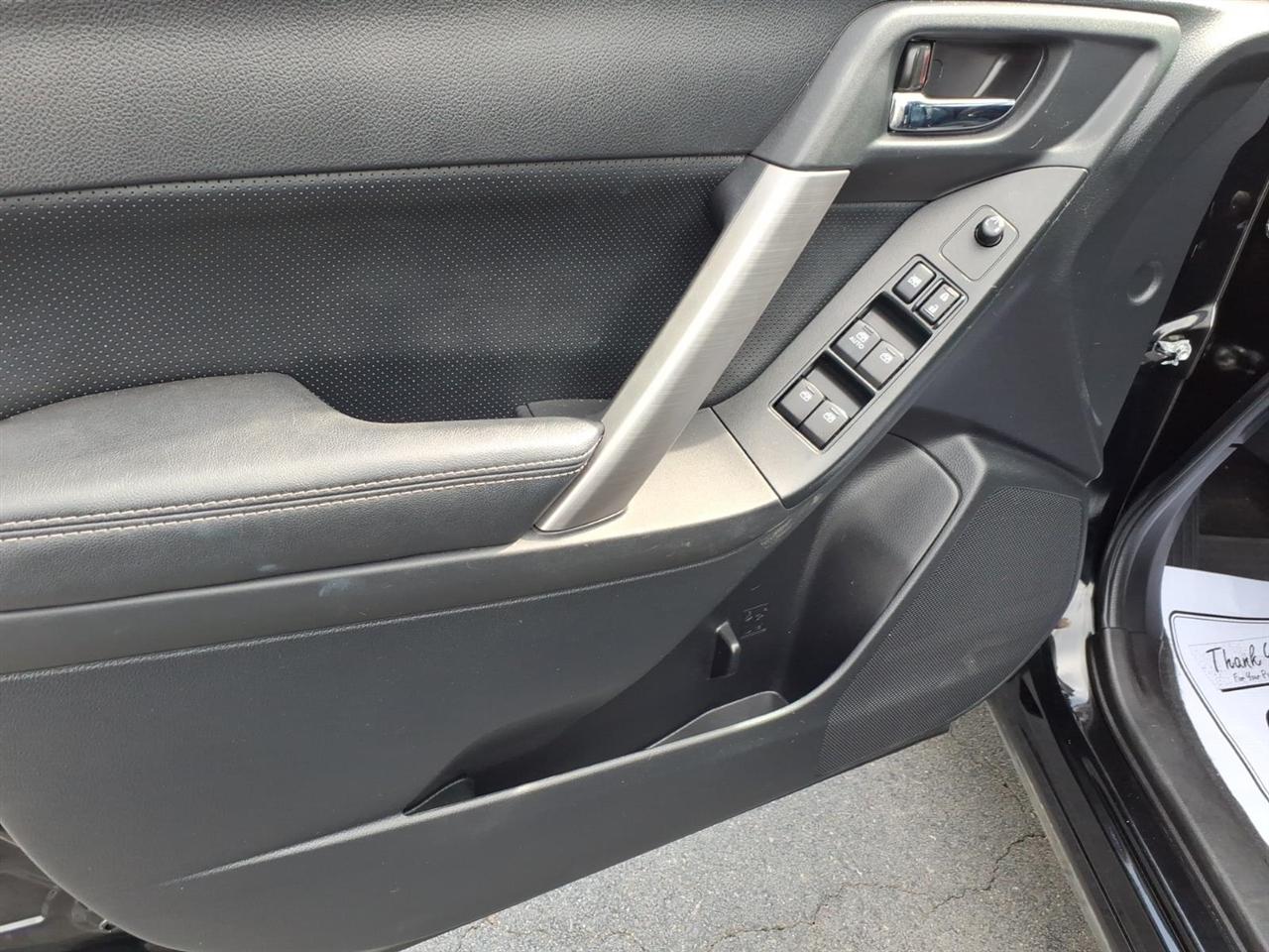 Subaru Forester 4dr CVT 2.5i Limited PZEV 2015
