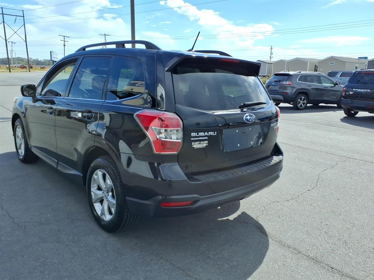 Subaru Forester 4dr CVT 2.5i Limited PZEV 2015