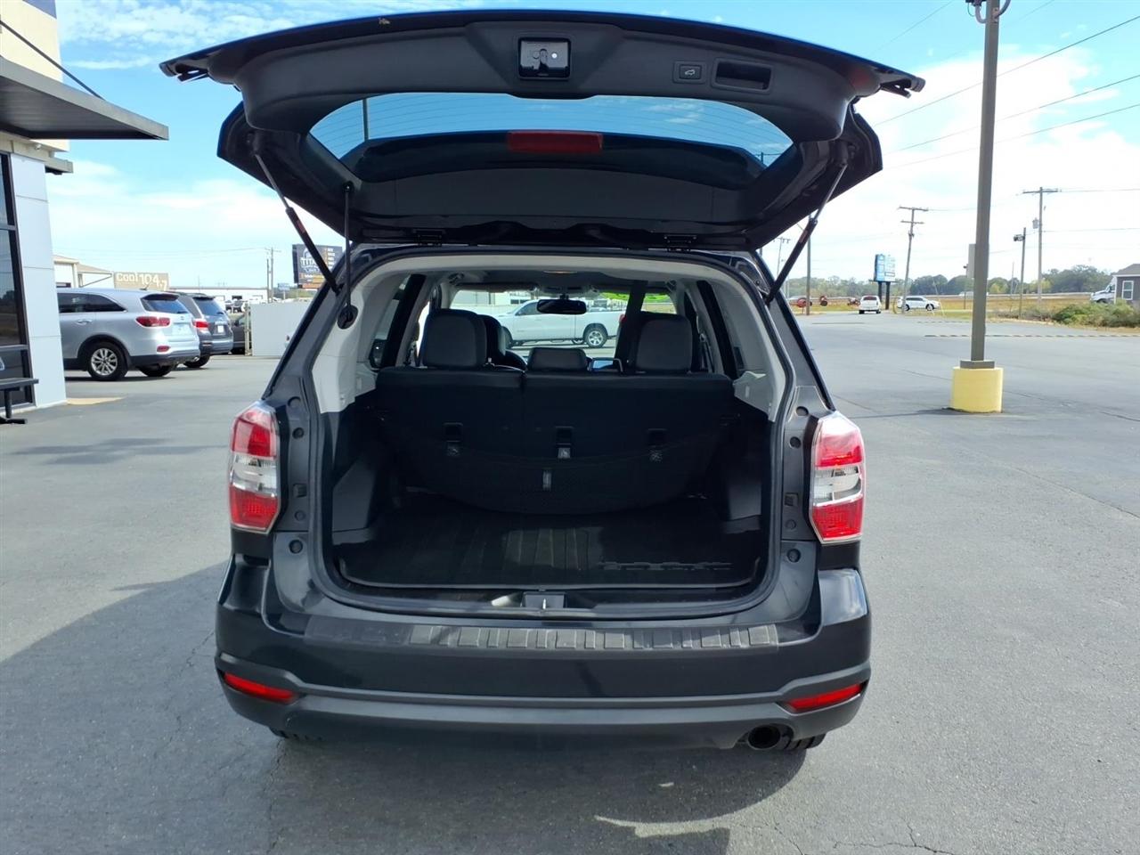 Subaru Forester 4dr CVT 2.5i Limited PZEV 2015