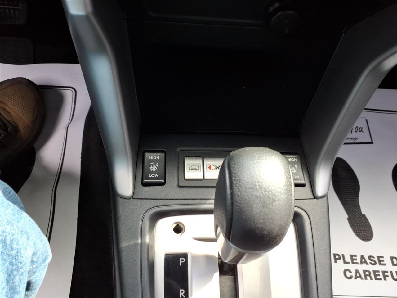 Subaru Forester 4dr CVT 2.5i Limited PZEV 2015