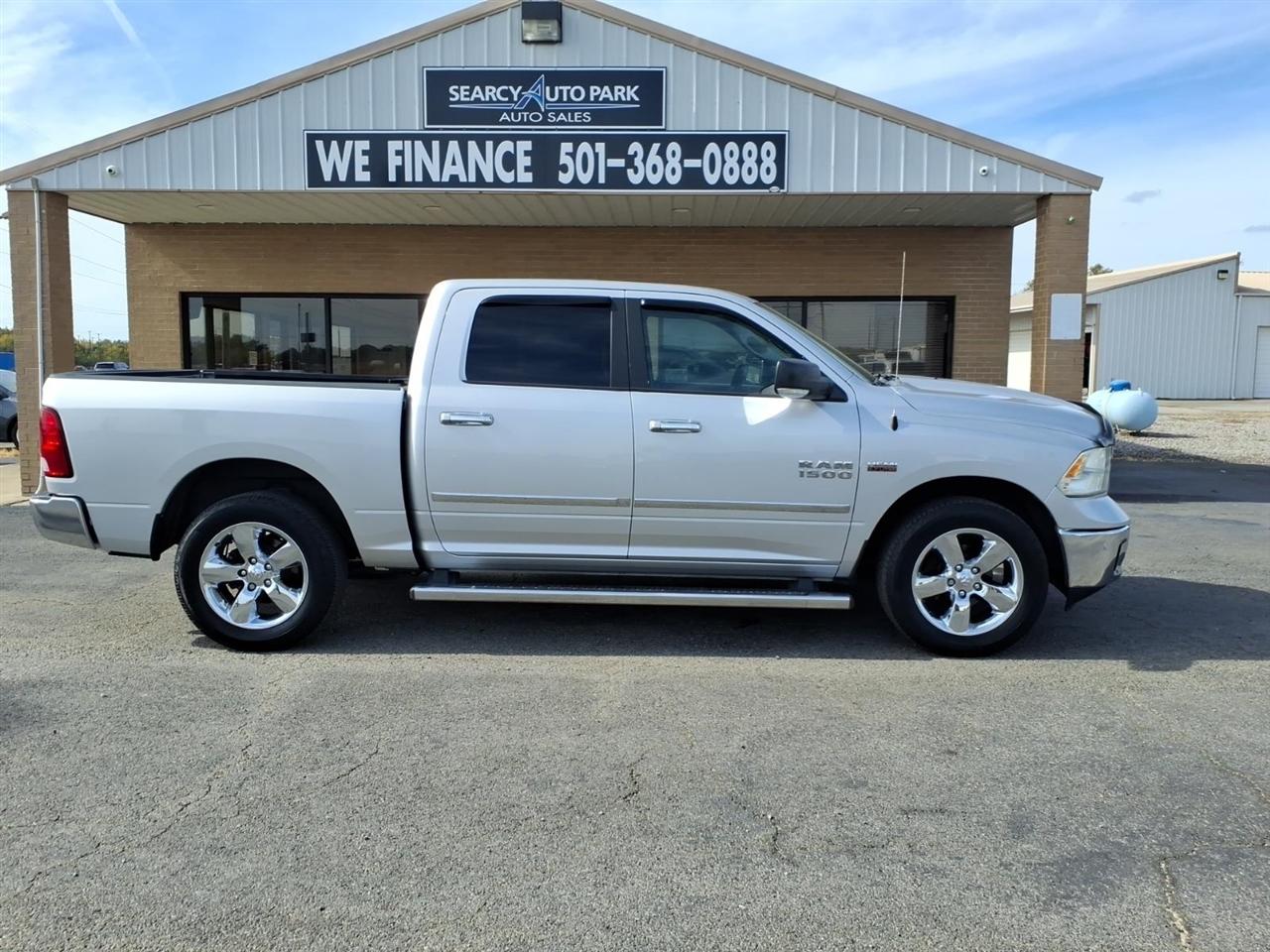 RAM 1500 4WD Crew Cab 140.5" Big Horn 2016