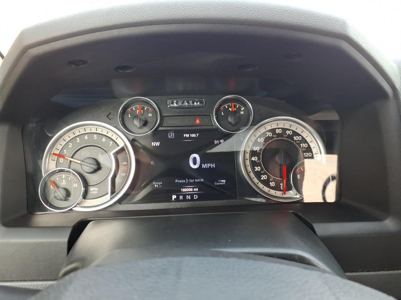 RAM 1500 4WD Crew Cab 140.5" Big Horn 2016