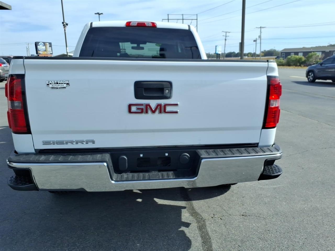 GMC Sierra 1500 2WD Crew Cab 143.5" 2014
