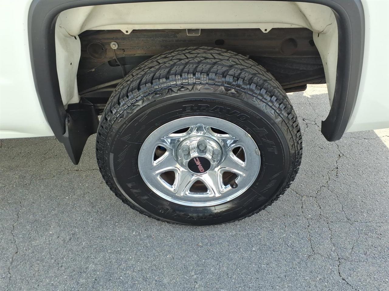 GMC Sierra 1500 2WD Crew Cab 143.5" 2014