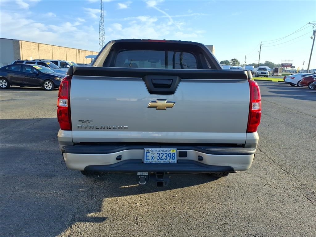 2007 Chevrolet Avalanche LTZ photo 5