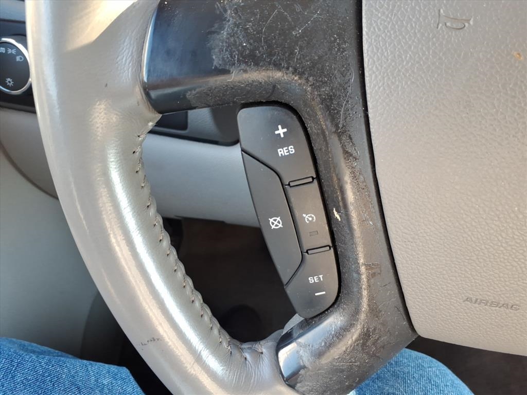 2007 Chevrolet Avalanche LTZ photo 18