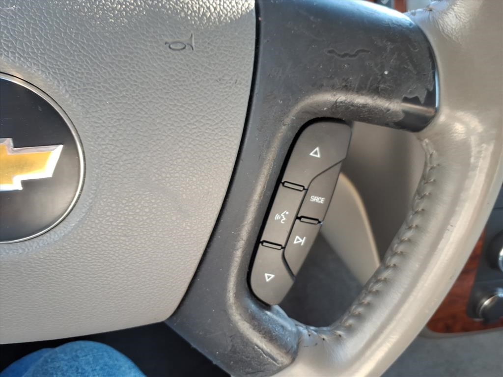 2007 Chevrolet Avalanche LTZ photo 19