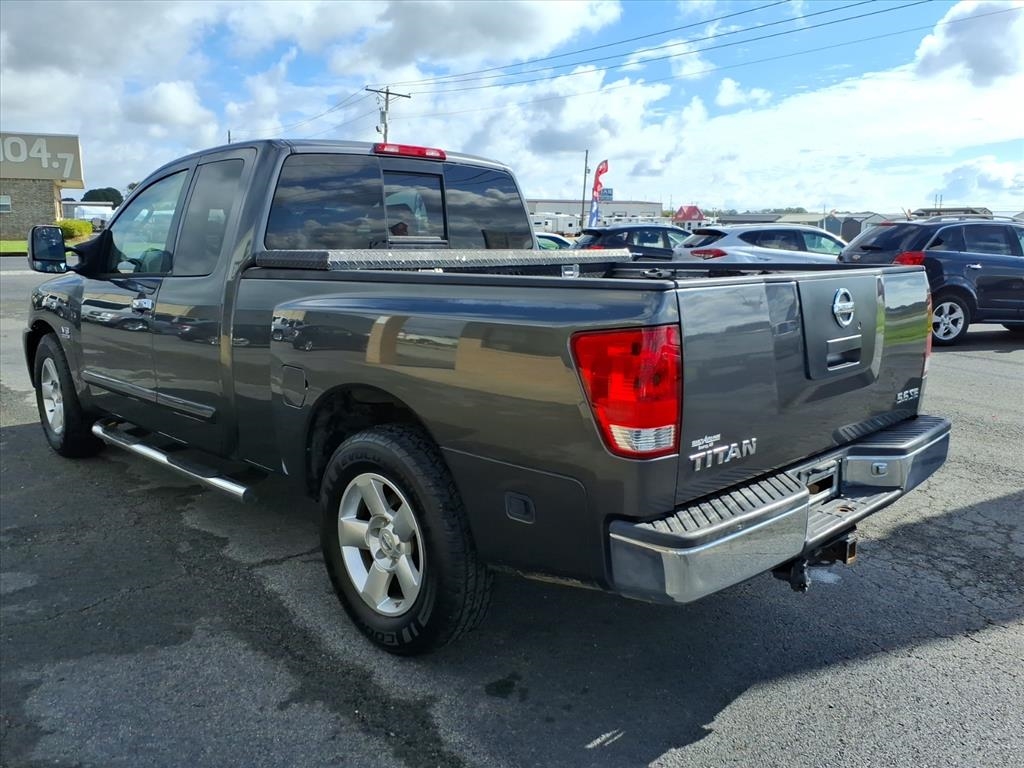 Nissan Titan XE King Cab 2WD 2004