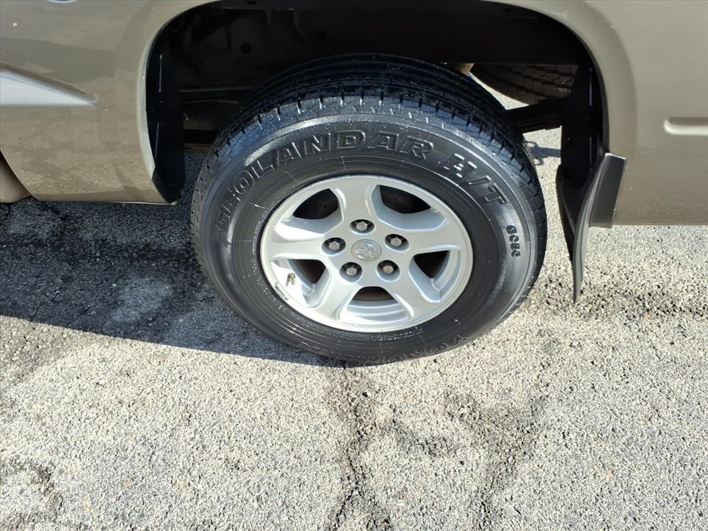 Dodge Dakota SLT Quad Cab 2WD 2005 Dodge Dakota SLT Quad Cab 2WD 2005