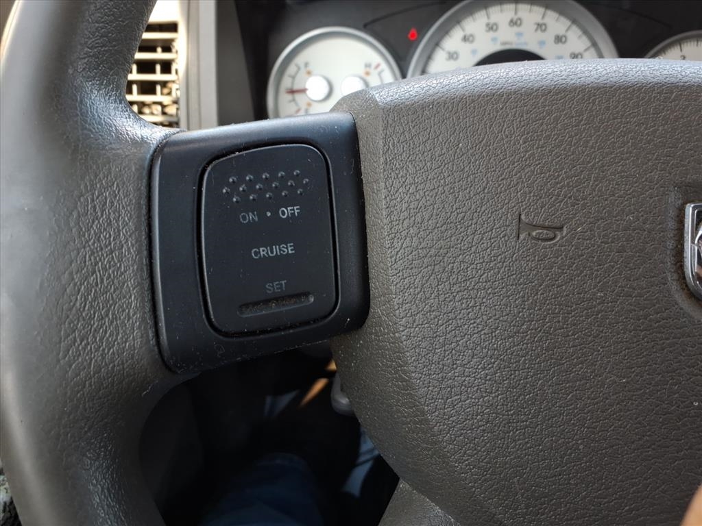 Dodge Dakota SLT Quad Cab 2WD 2005