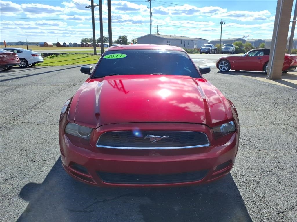 Ford Mustang V6 Coupe 2013 Ford Mustang V6 Coupe 2013