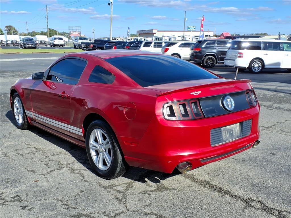 Ford Mustang V6 Coupe 2013 Ford Mustang V6 Coupe 2013