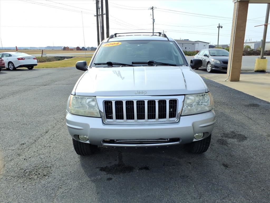 2004 Jeep Grand Cherokee Limited photo 2