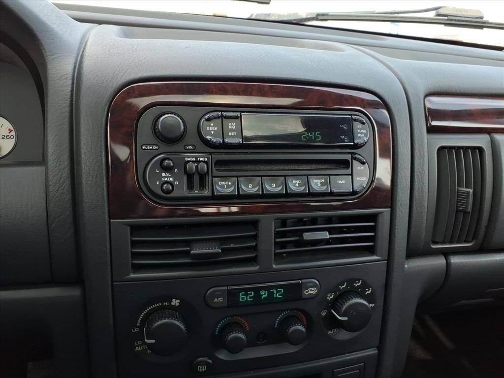 Jeep Grand Cherokee Limited 2WD 2004