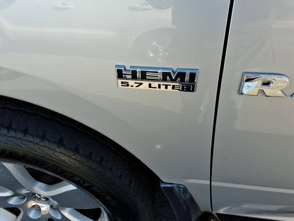 RAM 1500 SLT Crew Cab 4WD 2012