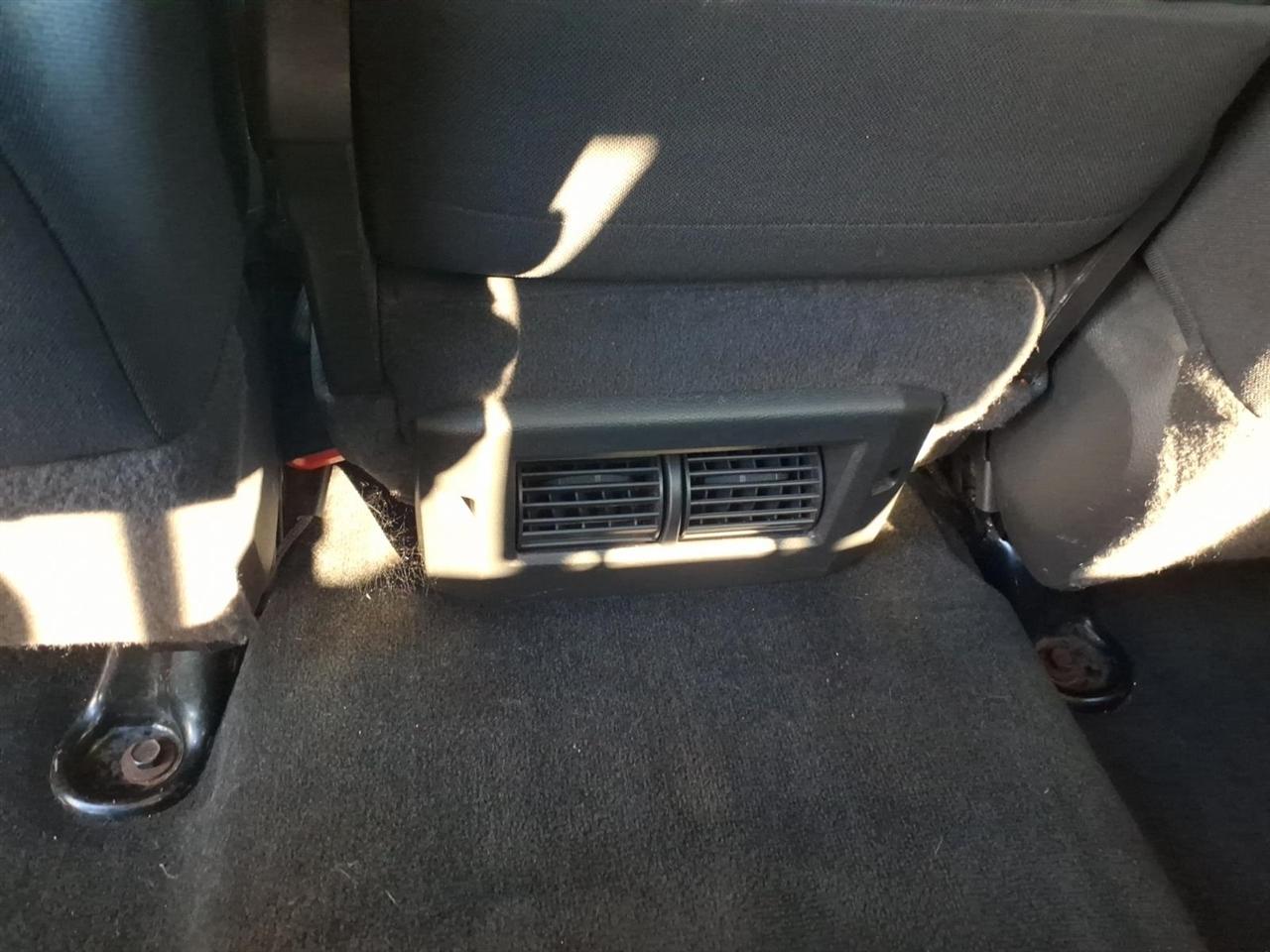 RAM 1500 SLT Crew Cab 4WD 2012