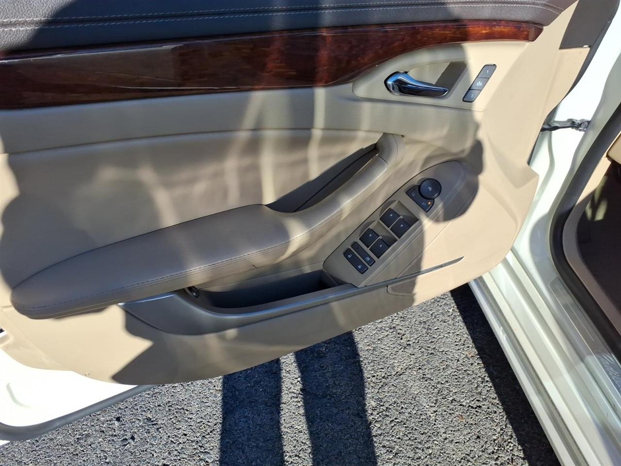 Cadillac CTS 3.6L Performance w/ Navi 2011