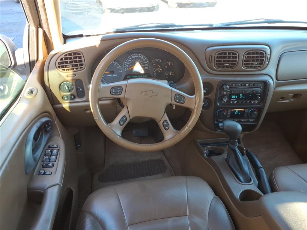 Chevrolet TrailBlazer LS 2WD 2003