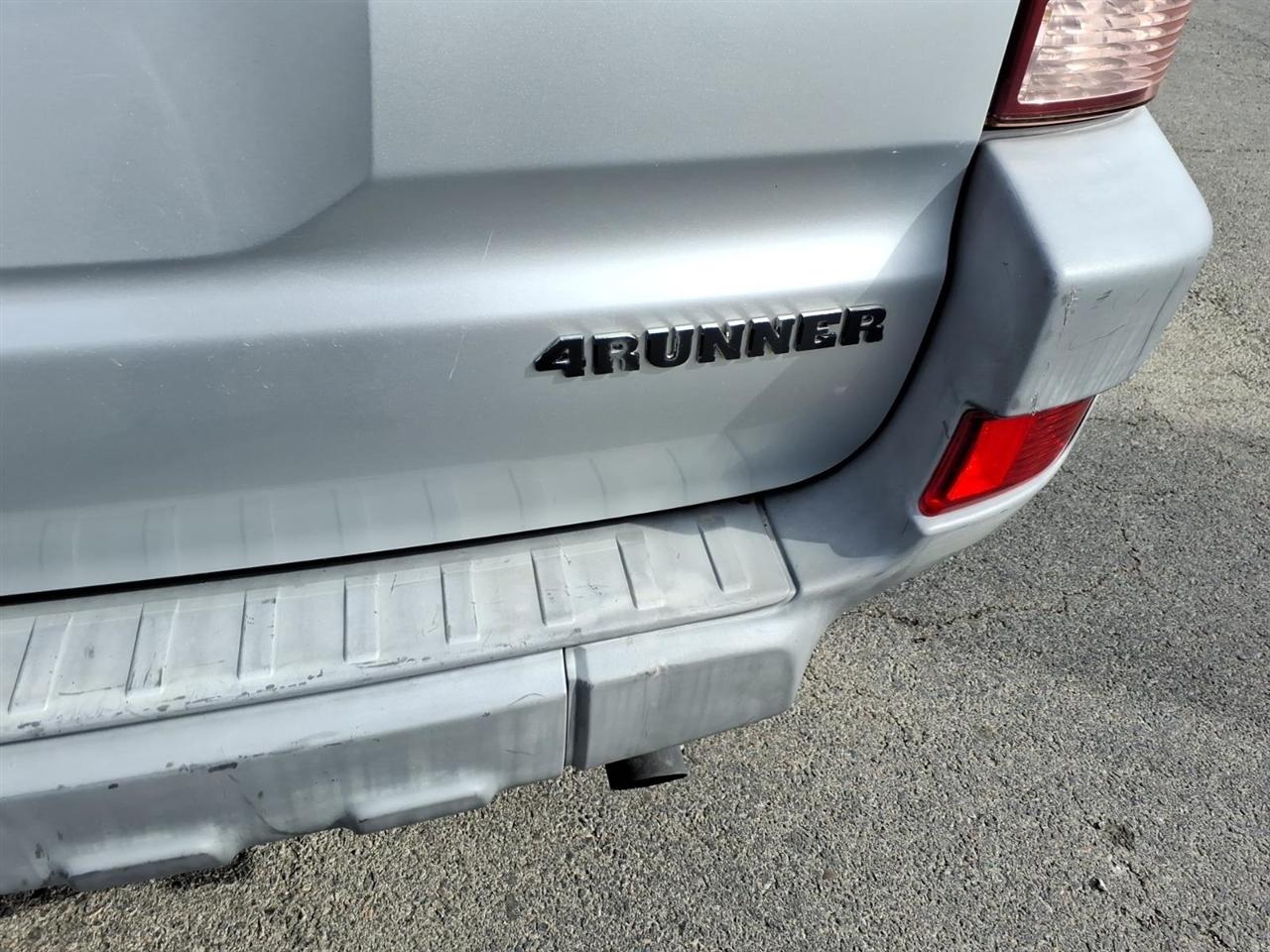 Toyota 4Runner SR5 2WD 2003