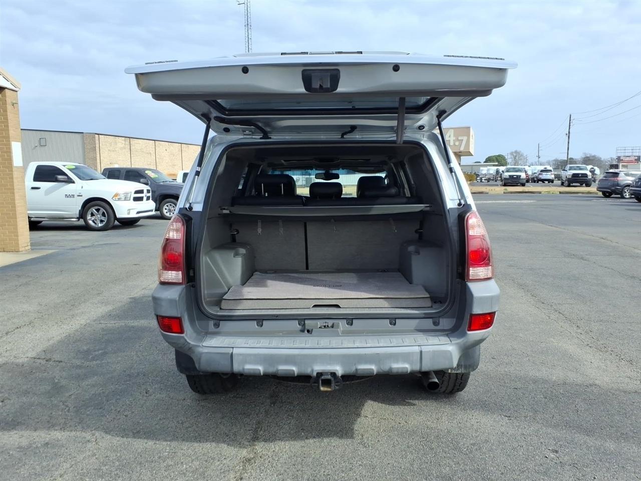 Toyota 4Runner SR5 2WD 2003