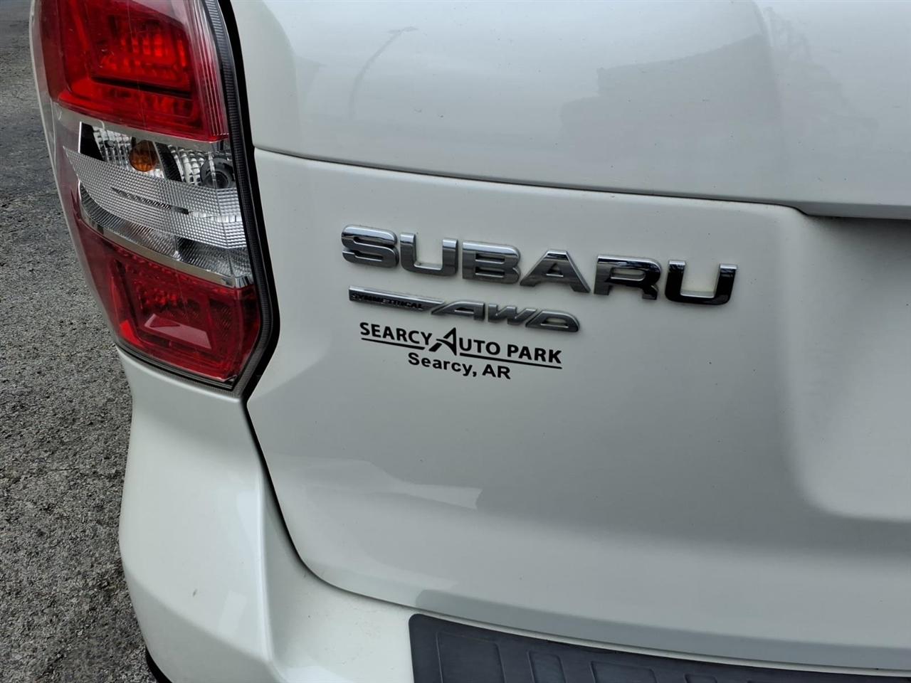 Subaru Forester 2.5i Premium PZEV CVT 2016